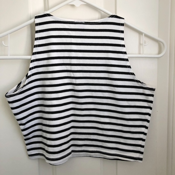 LF Emma and Sam striped crop top with flowers - Picture 2 of 2